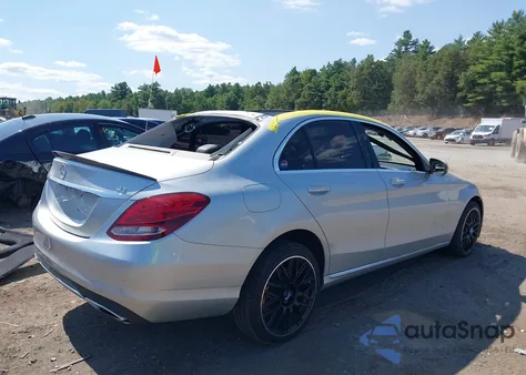 2016 Mercedes-Benz C 300 4Matic из США, поврежденный, VIN WDDWF4KB1GR135899